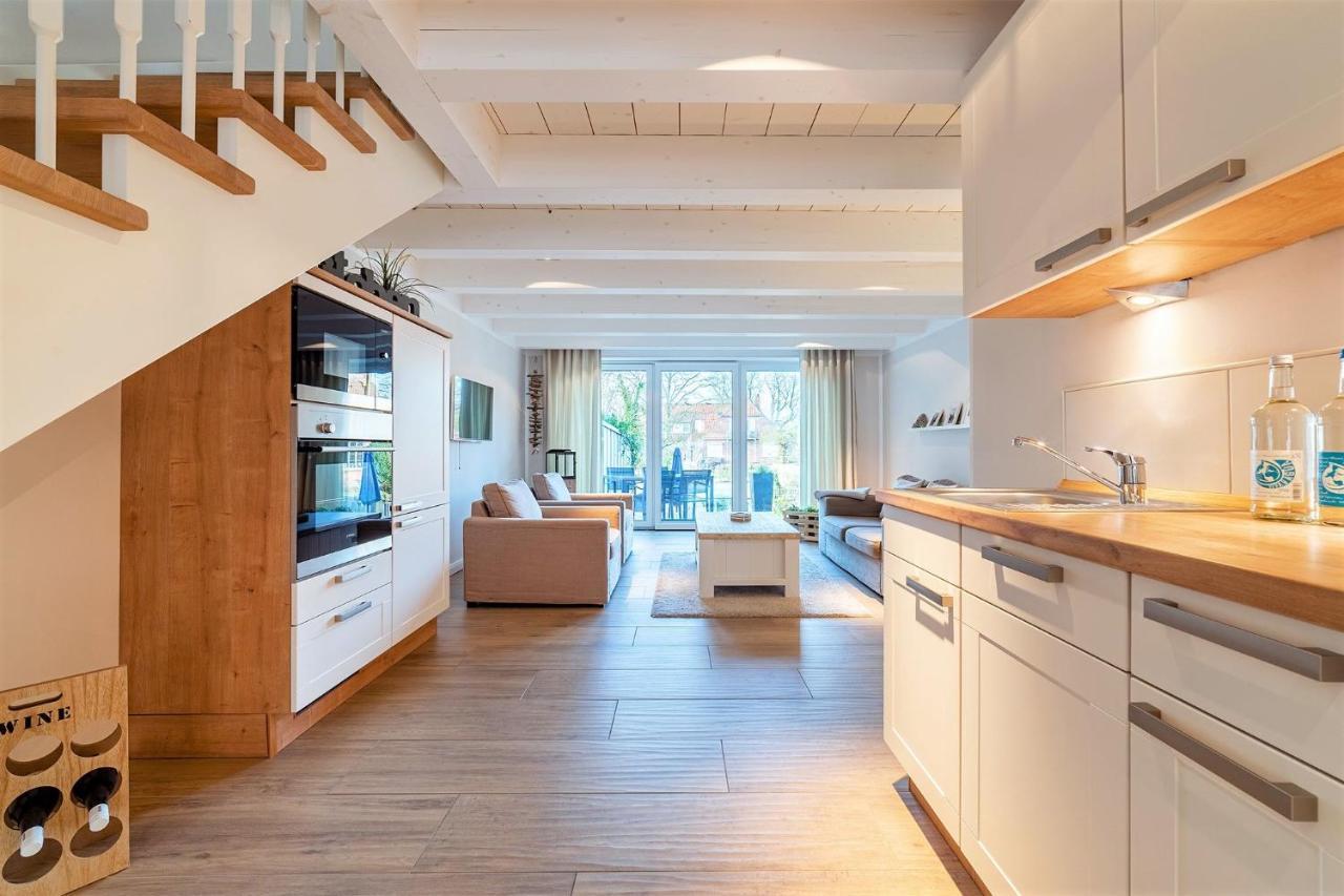 Vila Haus Am Siel 01, Zentral Mit Eigenem Steg Greetsiel Exteriér fotografie