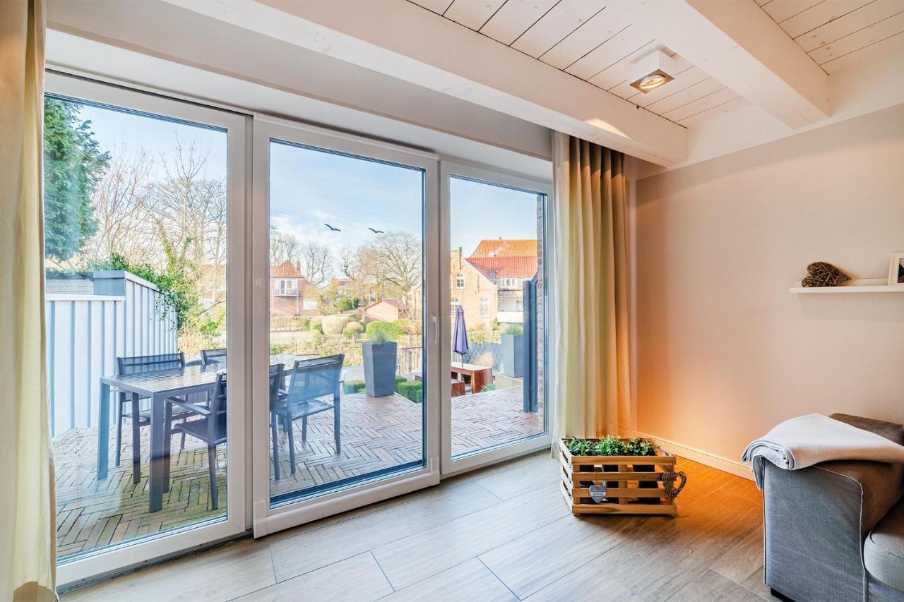 Vila Haus Am Siel 01, Zentral Mit Eigenem Steg Greetsiel Exteriér fotografie
